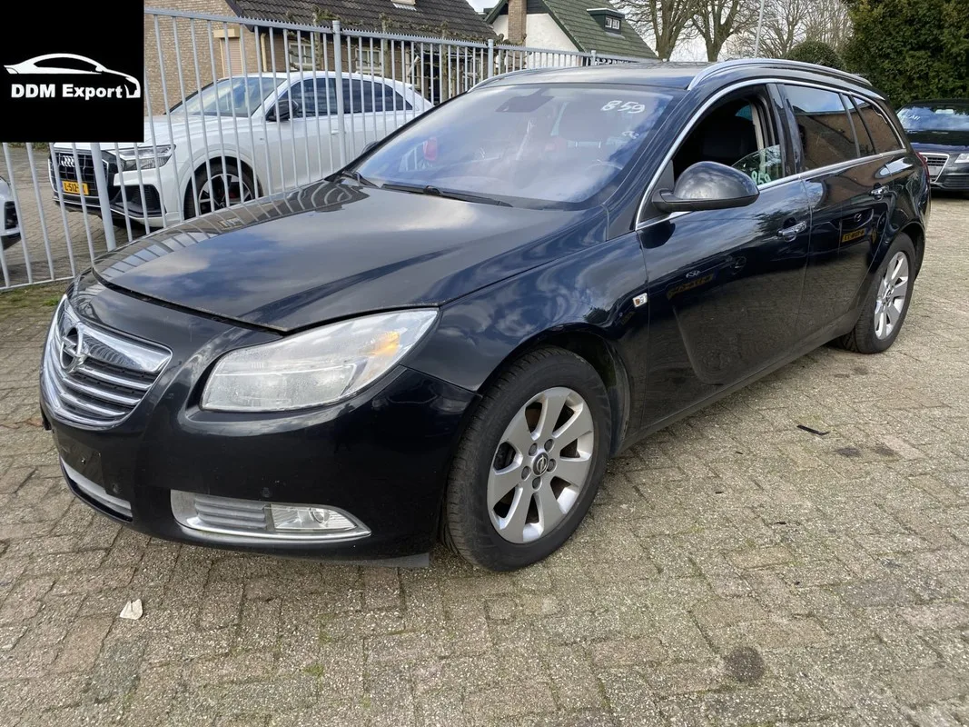 Opel Insignia (2013) — foto 1
