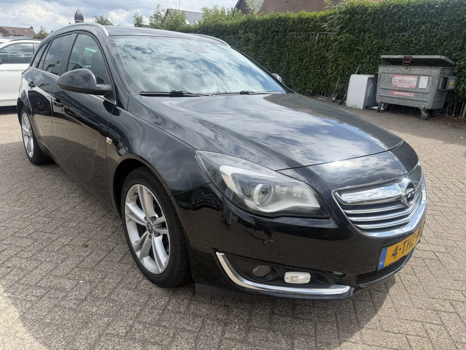Opel Insignia (2014) — foto 1