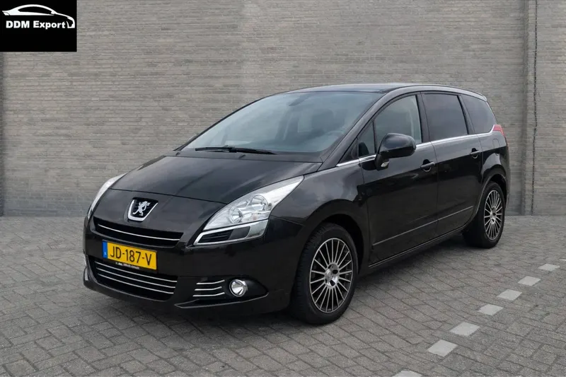 Peugeot 5008 (2010)