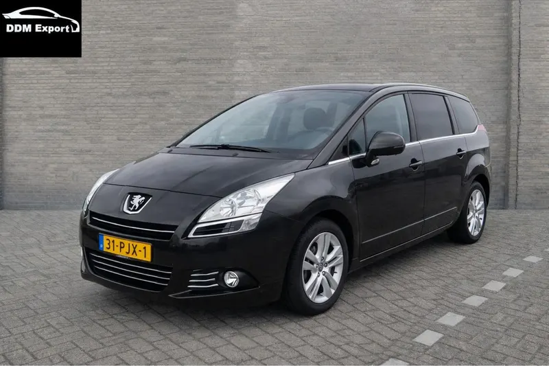 Peugeot 5008 (2011)
