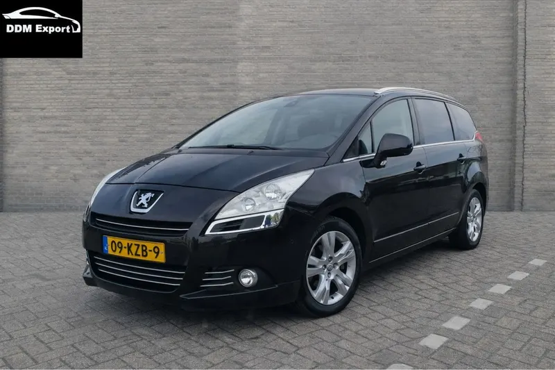 Peugeot 5008 (2010)