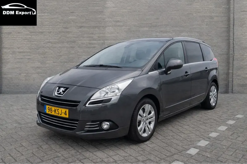 Peugeot 5008 (2010)