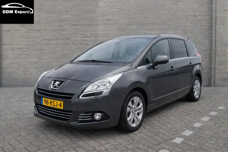 Peugeot 5008 (2010)