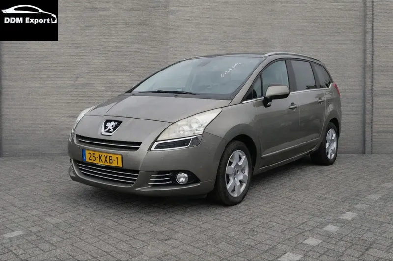 Peugeot 5008 (2010)