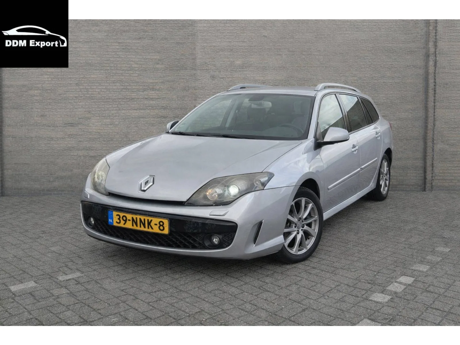 Renault Laguna (2010) — foto 1