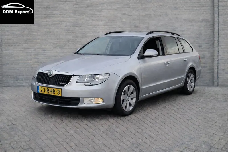 Škoda Superb (2011)