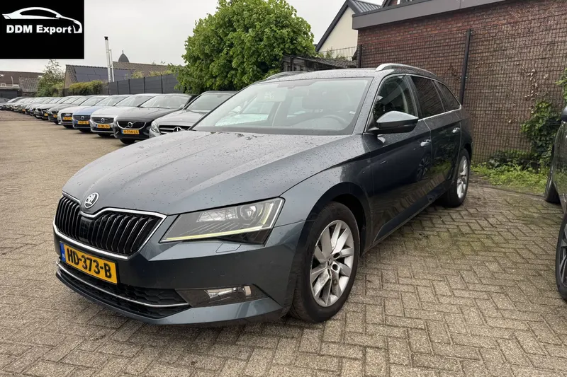 Škoda Superb (2015)