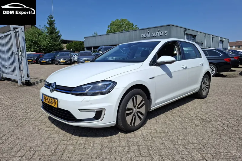 Volkswagen E-Golf (2017)