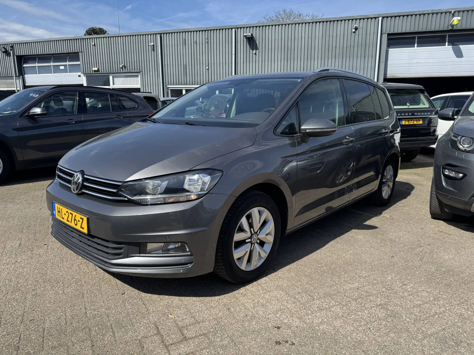 Volkswagen Touran (2015) — foto 1