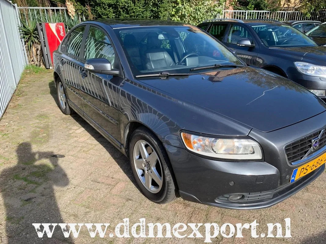 Volvo S40 (2009) — foto 1