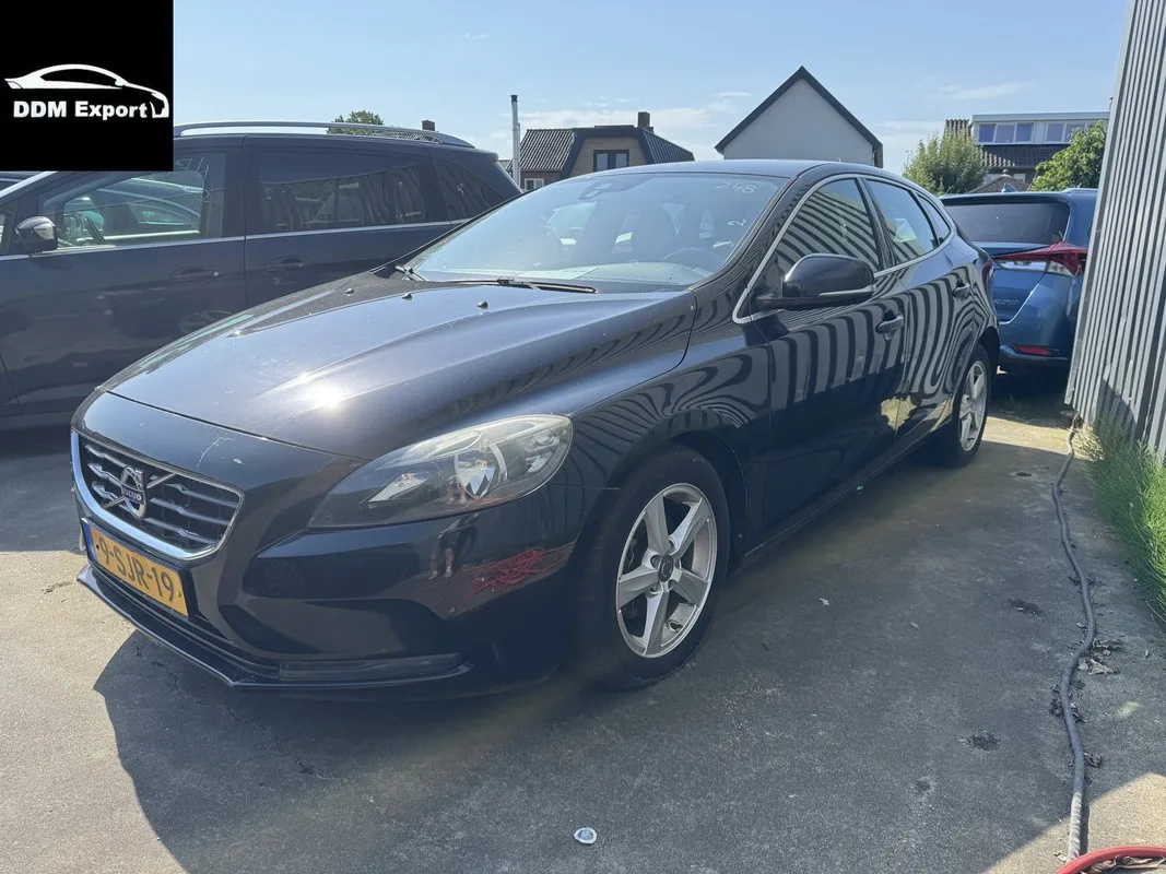 Volvo V40 (2013) — foto 1