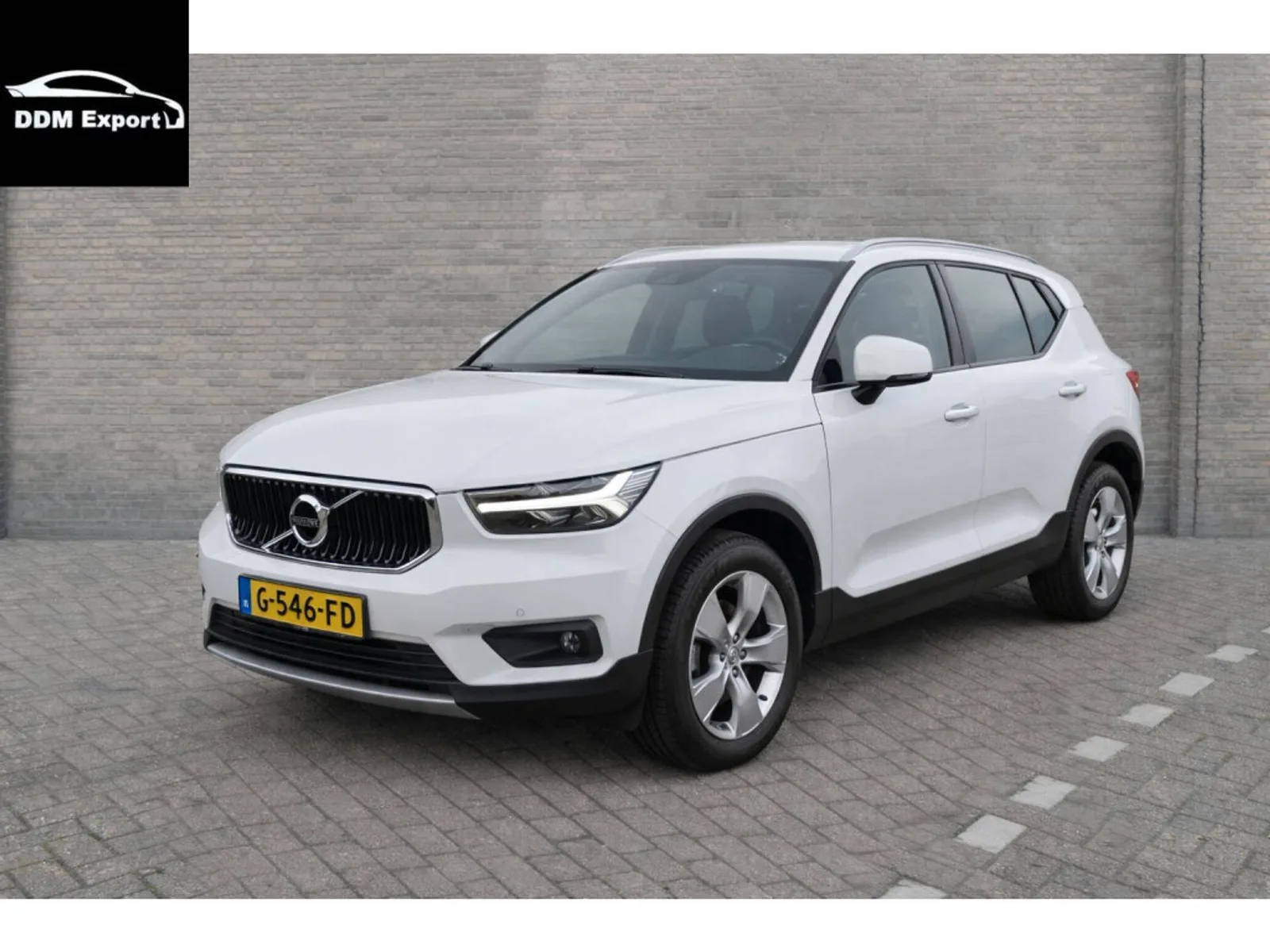 Volvo XC40 (2018) — foto 1