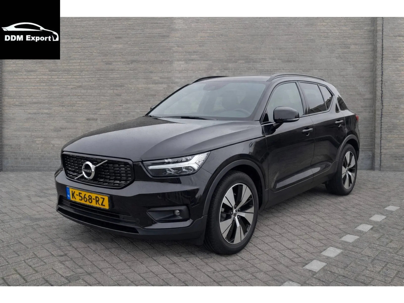 Volvo XC40 (2021) — foto 1