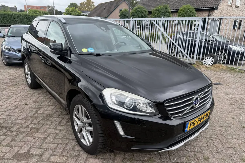 Volvo XC60 (2016)