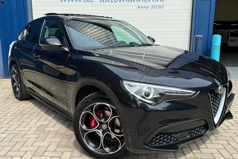 Alfa Romeo Stelvio (2018)