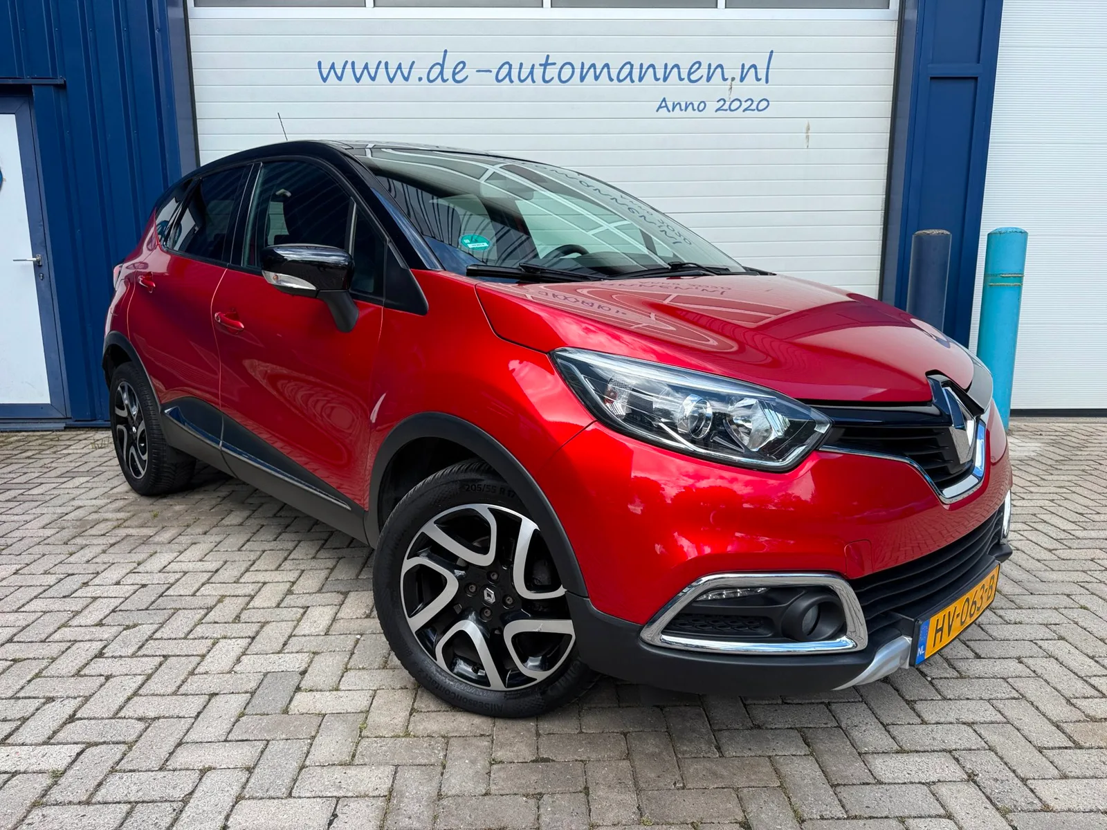 Renault Captur (2016) — foto 1