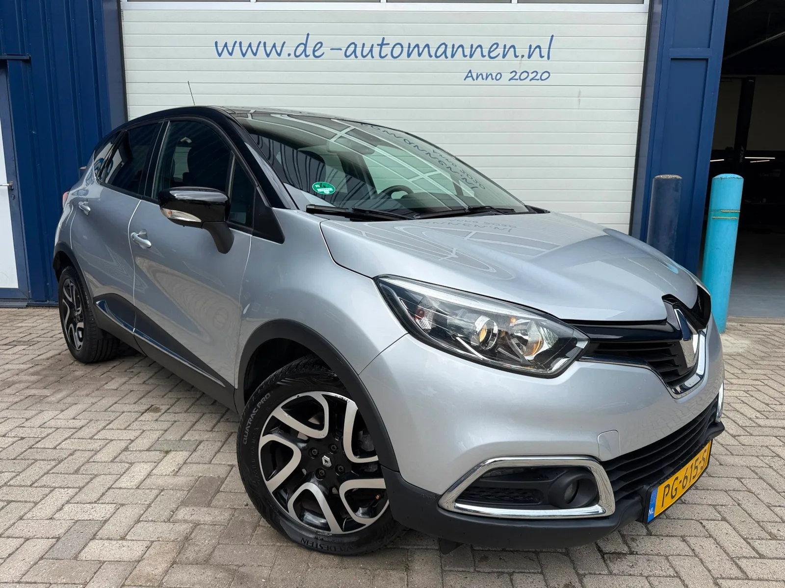 Renault Captur (2016) — foto 1