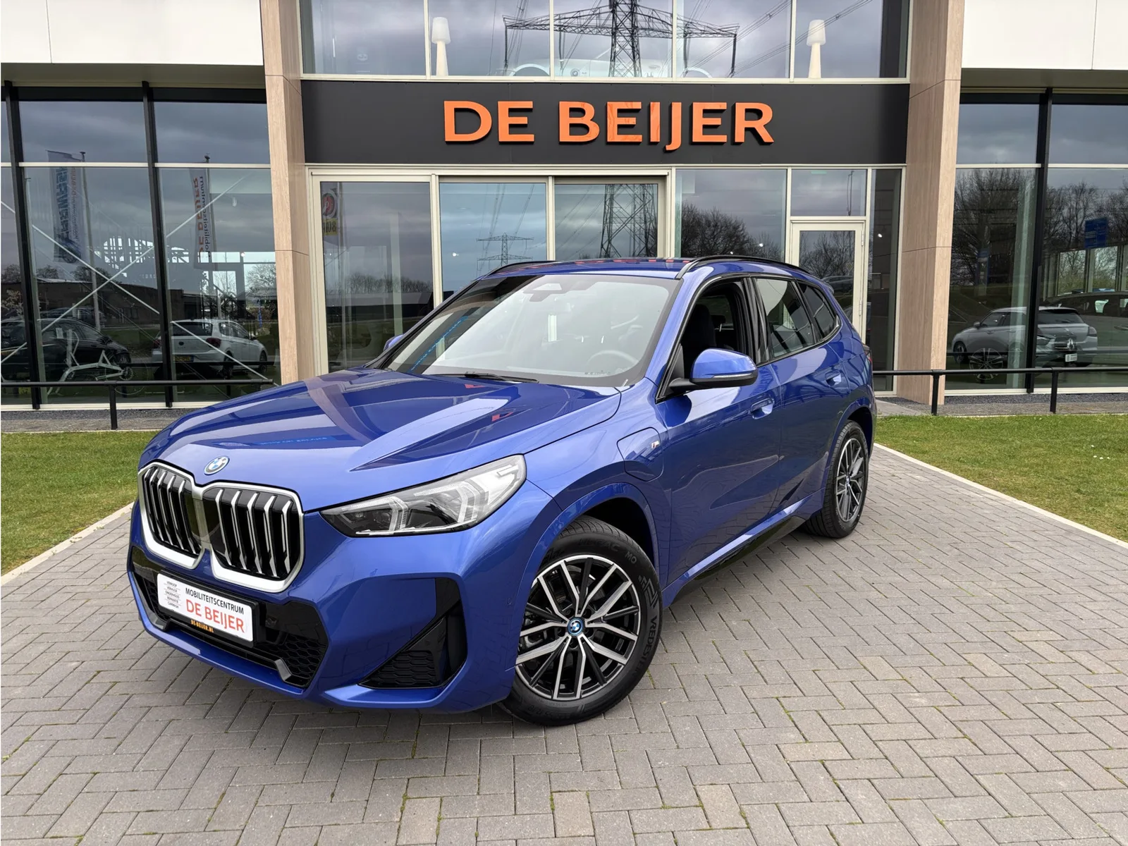 BMW X1 (2024) — foto 1