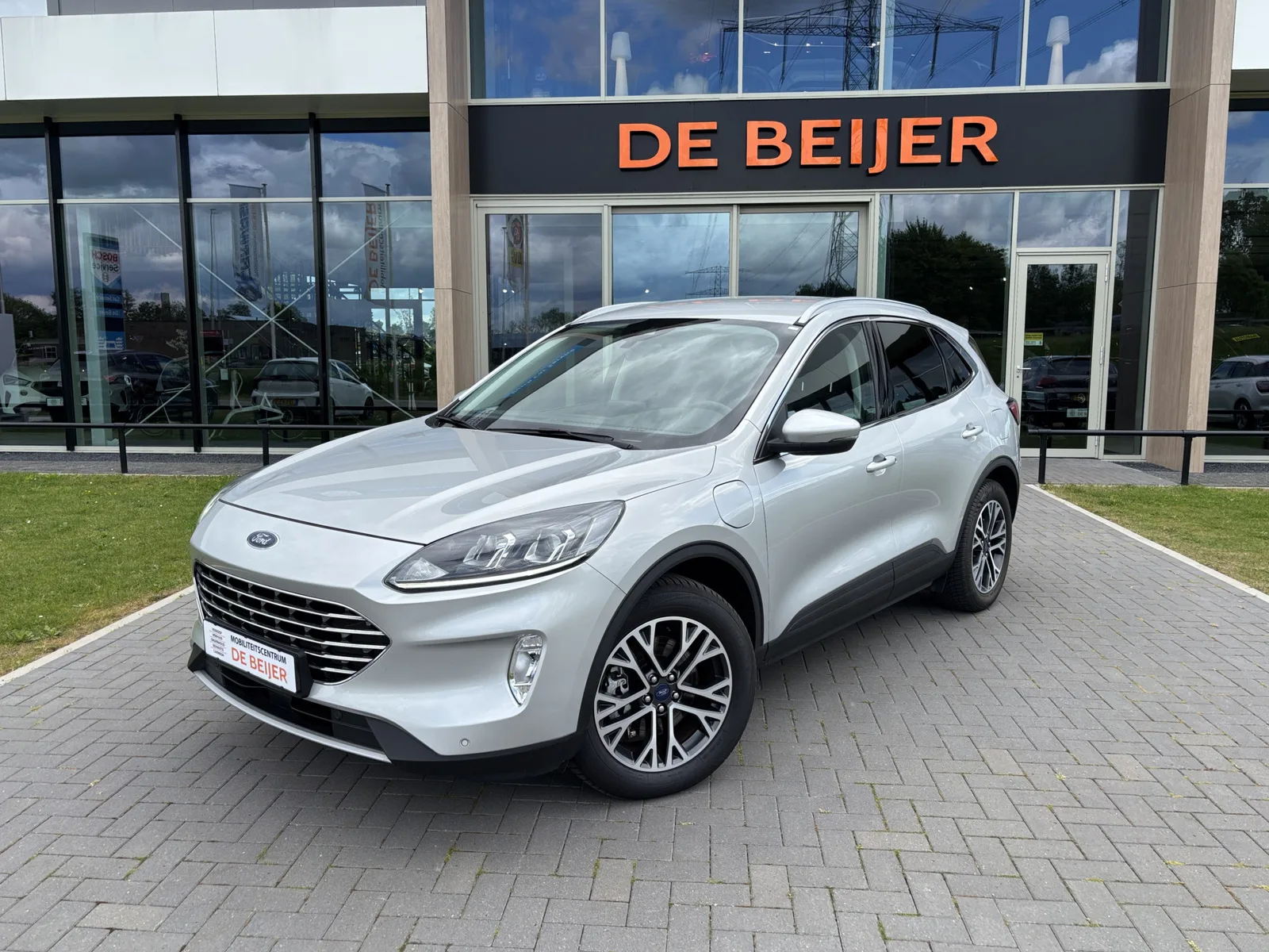 Ford Kuga (2021) — foto 1