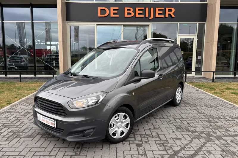 Ford Transit Courier (2017)