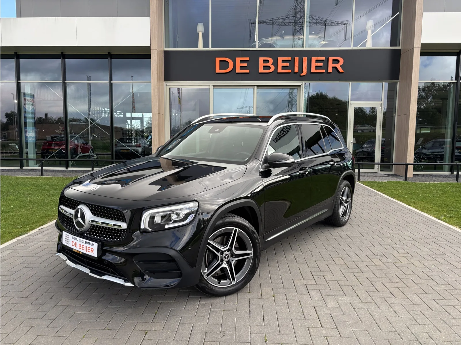 Mercedes-Benz GLB-Klasse (2022) — foto 1