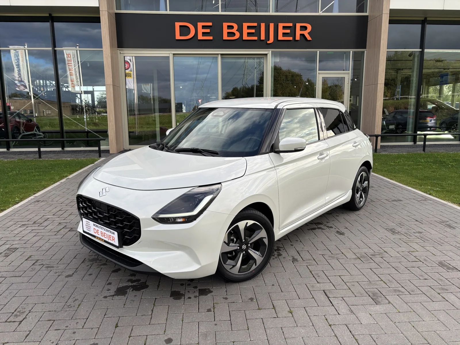 Suzuki Swift (2025) — foto 1