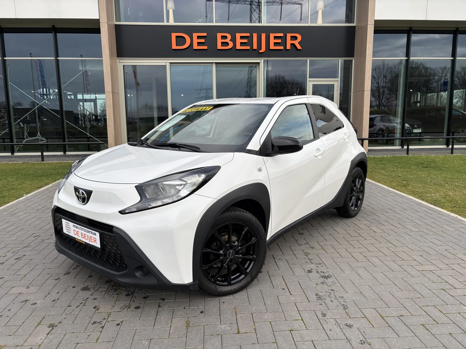 Toyota Aygo X (2022) — foto 1