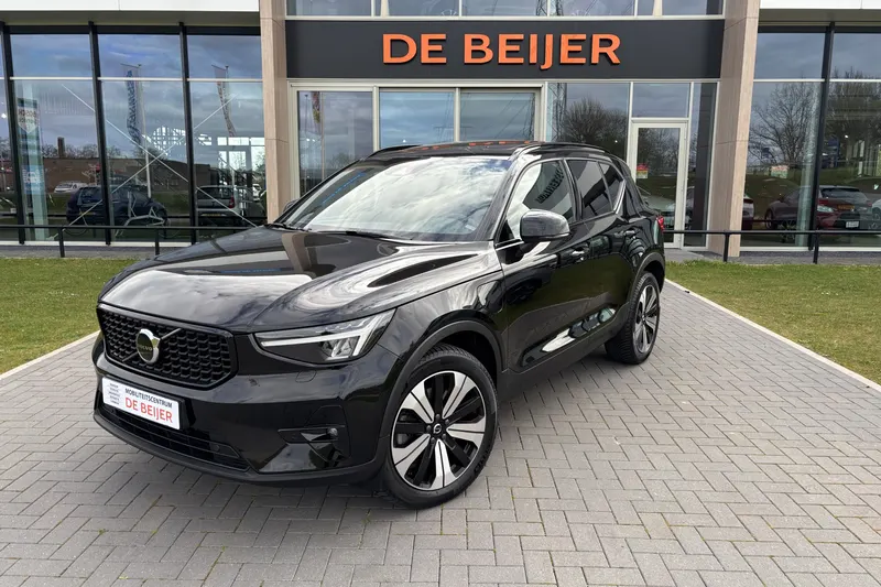 Volvo XC40 (2022)