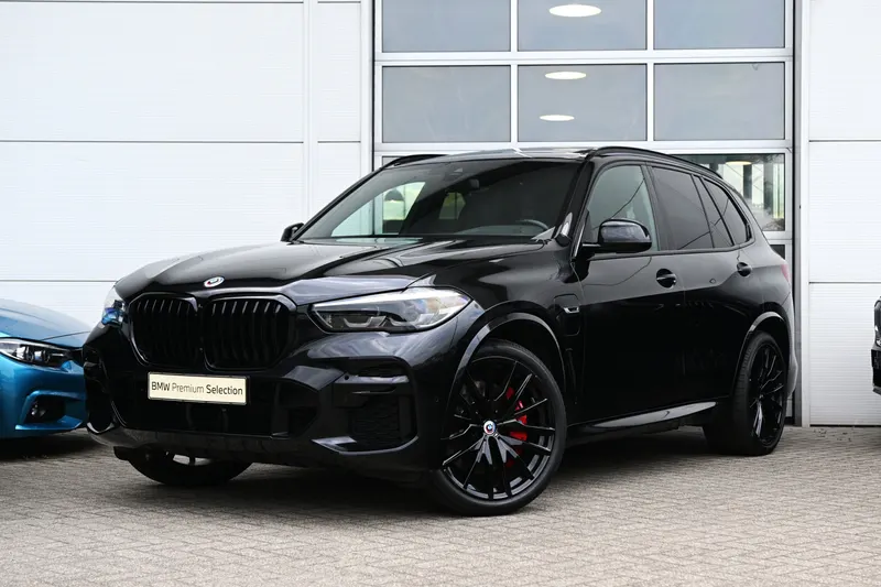 BMW X5 (2022)