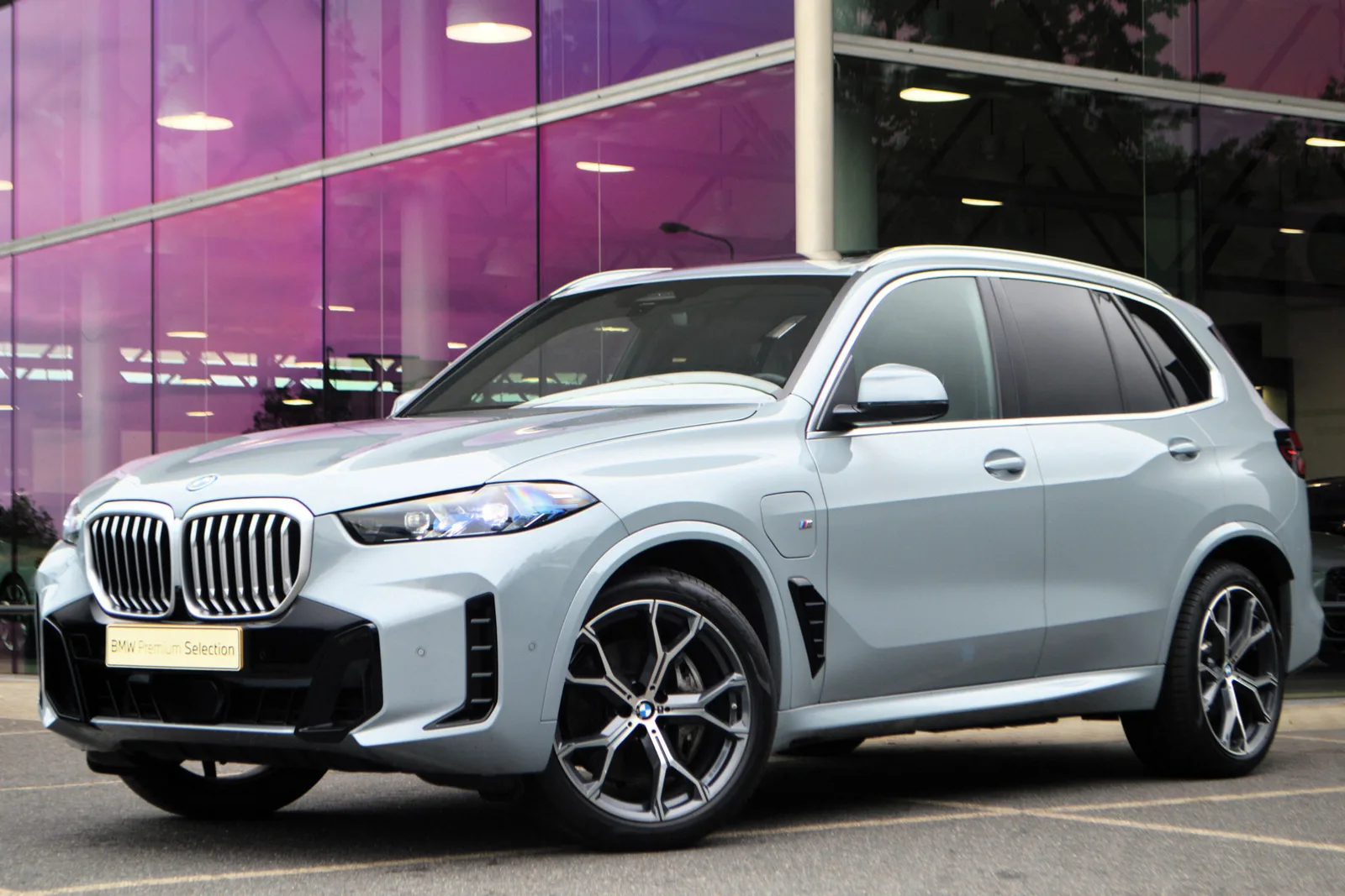 BMW X5 (2025) — foto 1