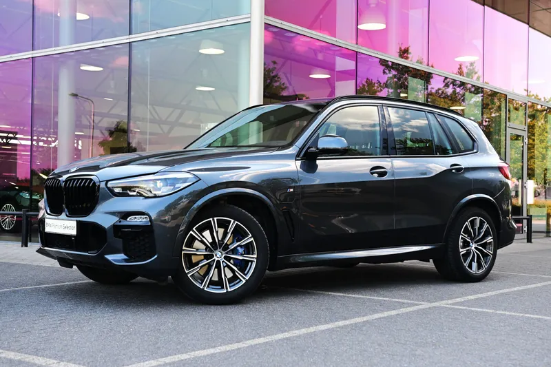 BMW X5 (2021)