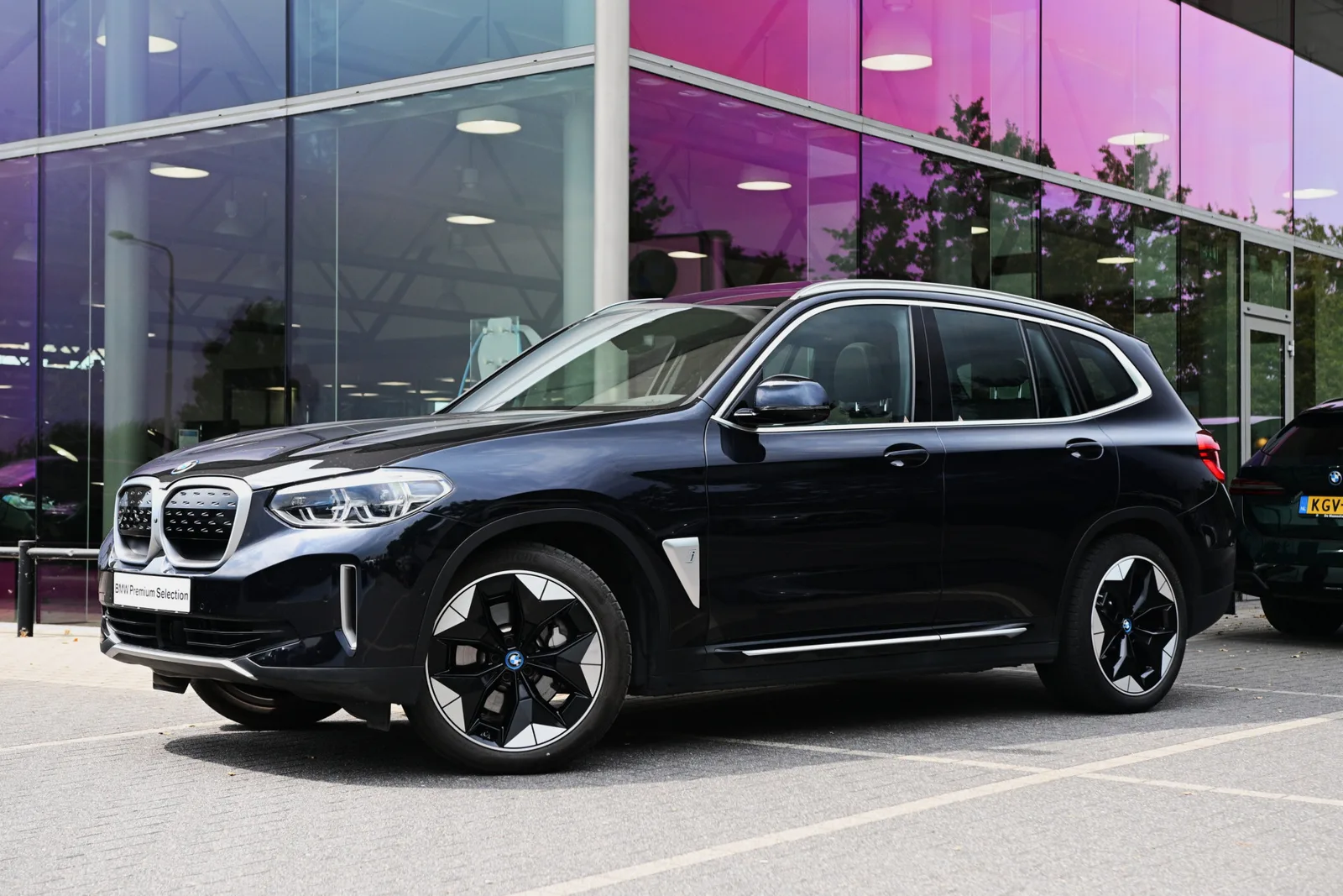 BMW iX3 (2021) — foto 1