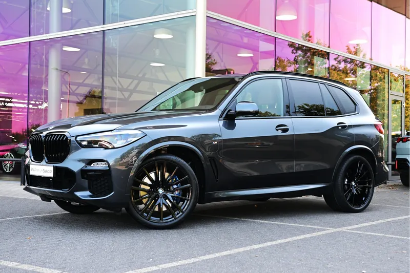 BMW X5 (2021)