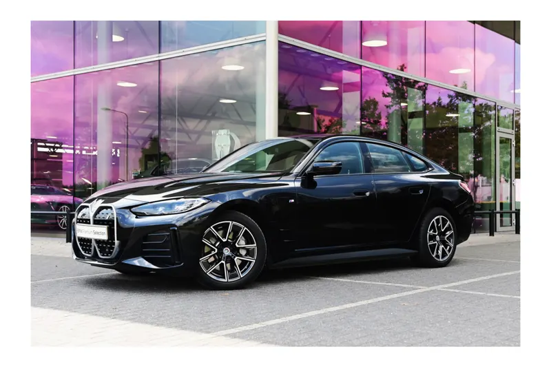 BMW i4 (2022)