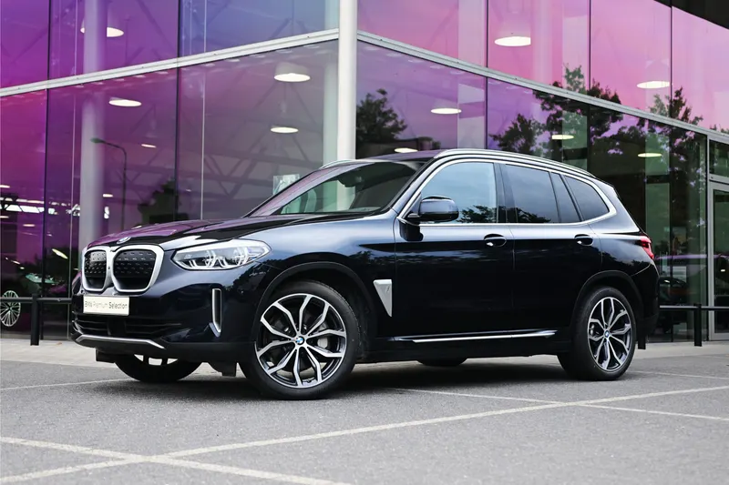 BMW iX3 (2021)