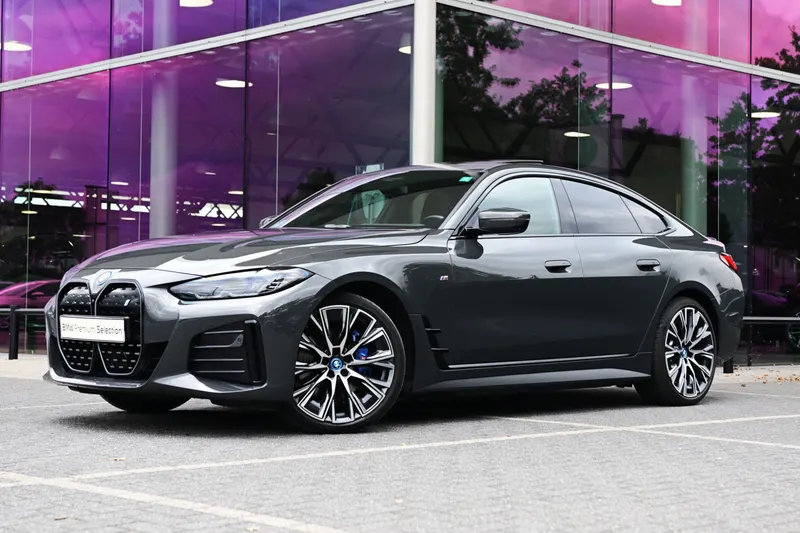 BMW i4 (2023)