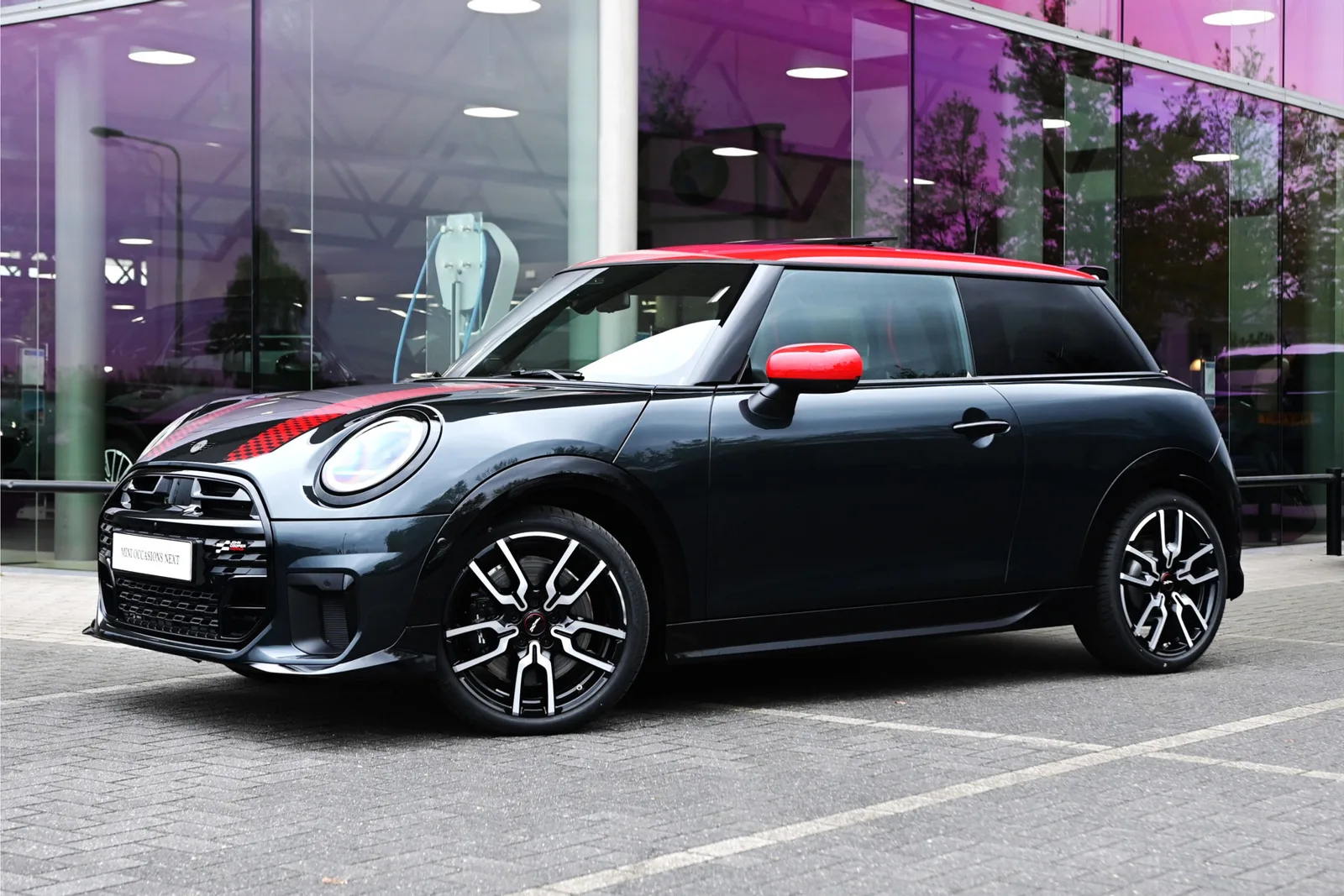 MINI Hatchback (2025) — foto 1