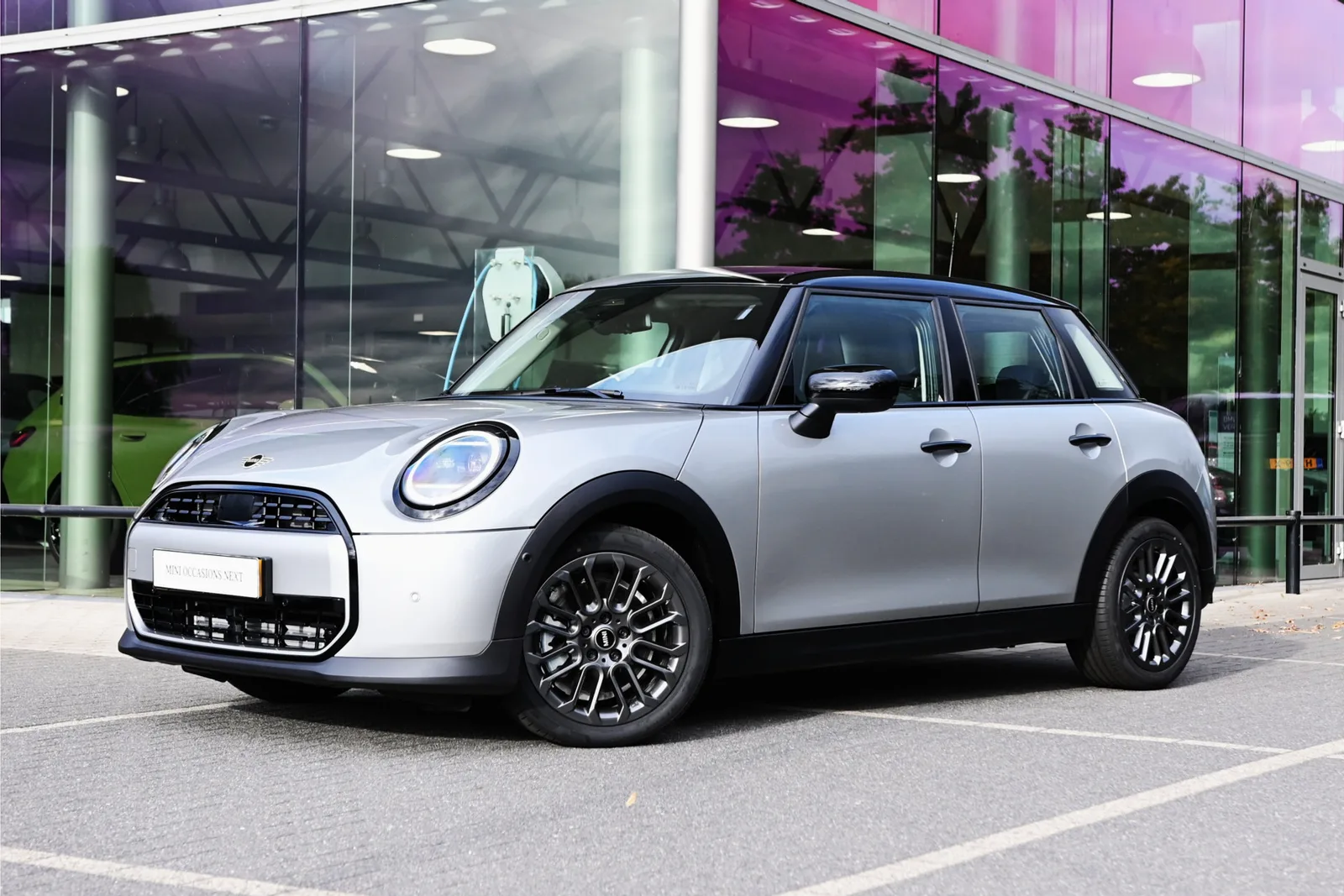 MINI Hatchback (2025) — foto 1
