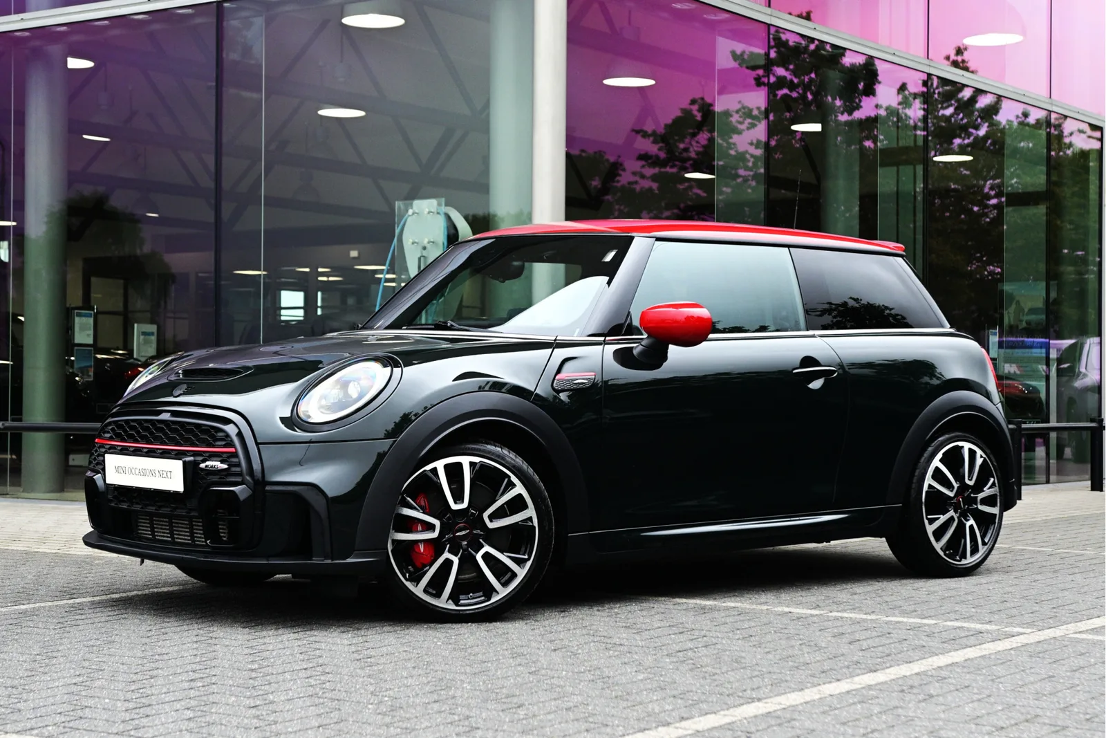 MINI Hatchback (2022) — foto 1