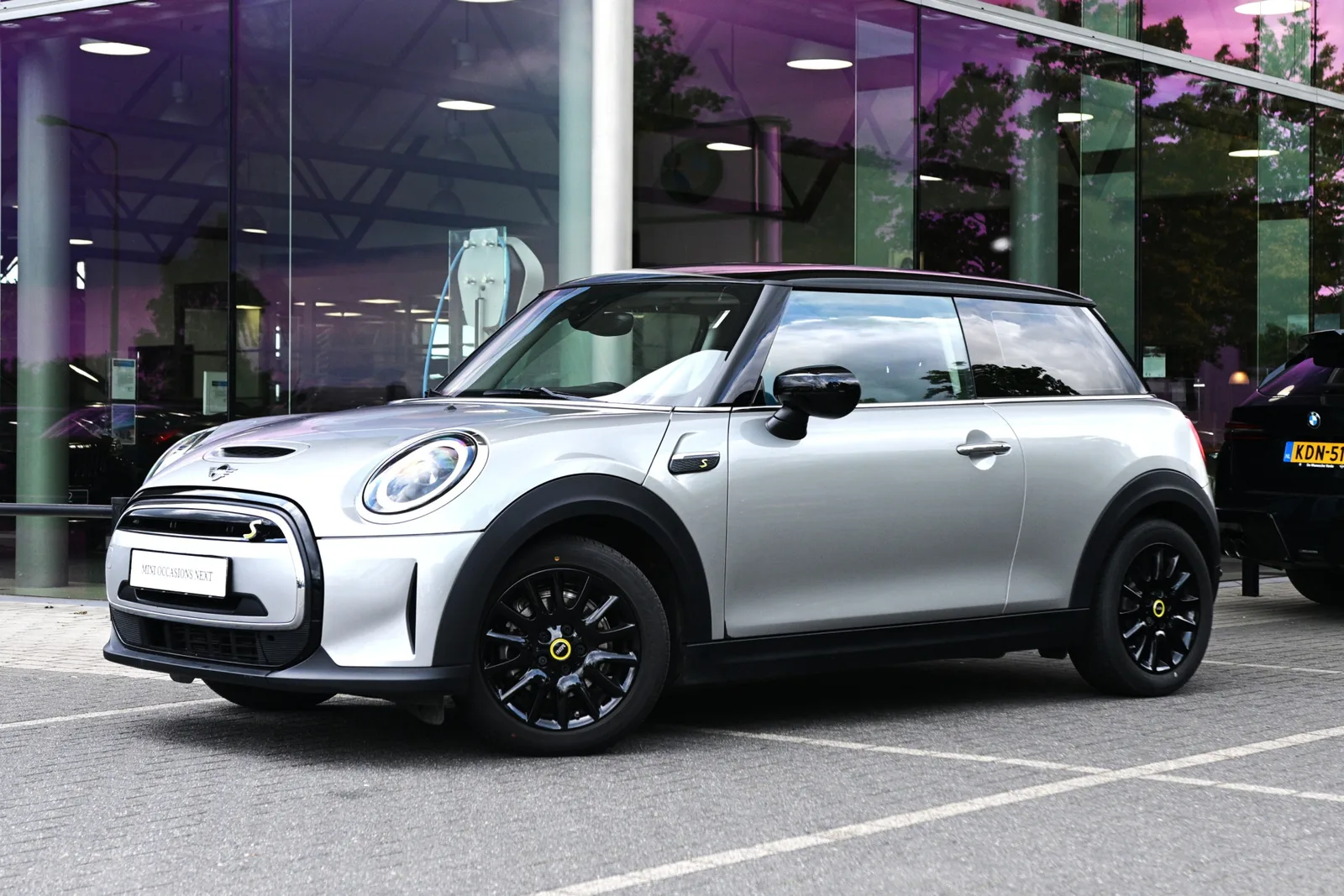 MINI Hatchback (2023) — foto 1