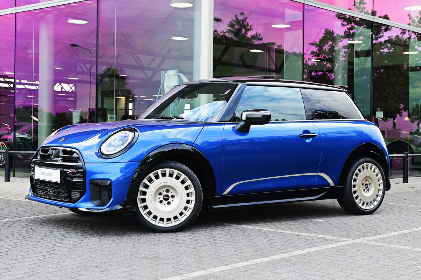 MINI Hatchback (2026) — foto 1
