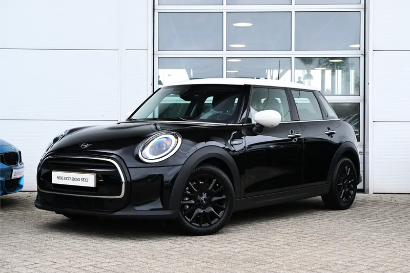 MINI Hatchback (2023)