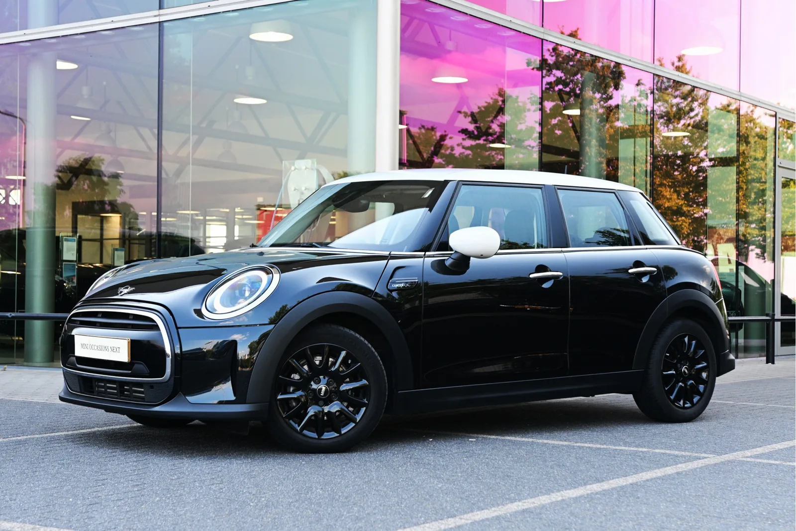 MINI Hatchback (2023) — foto 1
