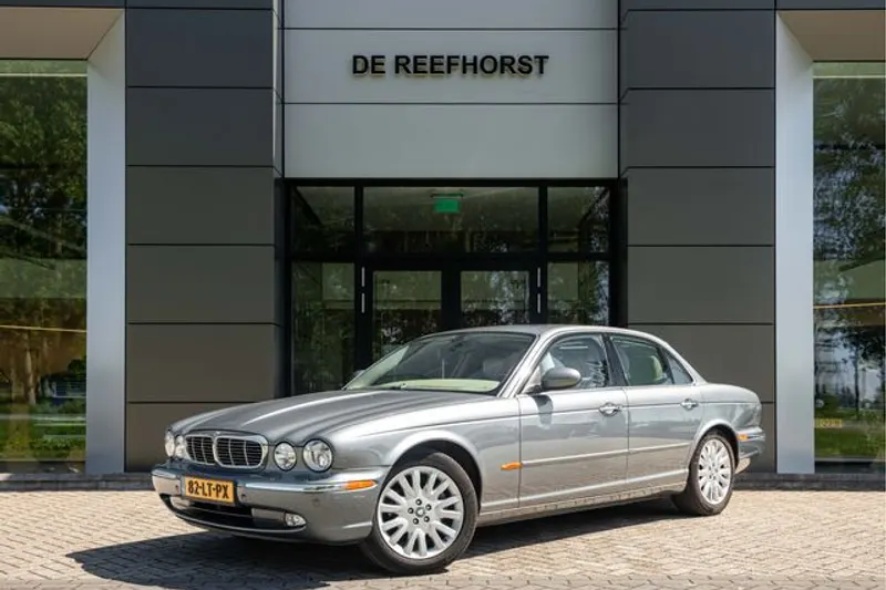 Jaguar XJ (2003)