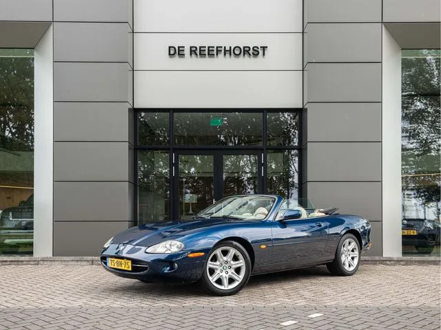 Jaguar XK8 (1998) — foto 1