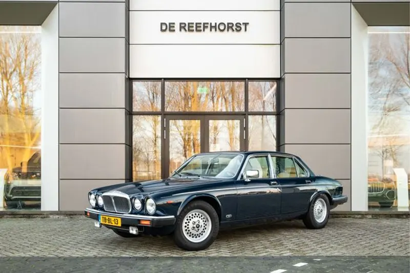 Daimler Double Six (1991)