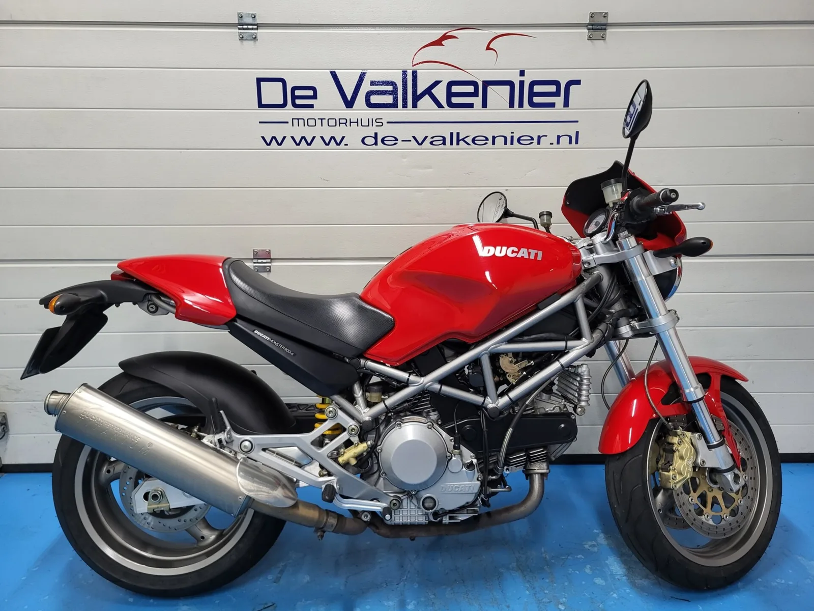 Ducati Monster 900 (2002) — foto 1