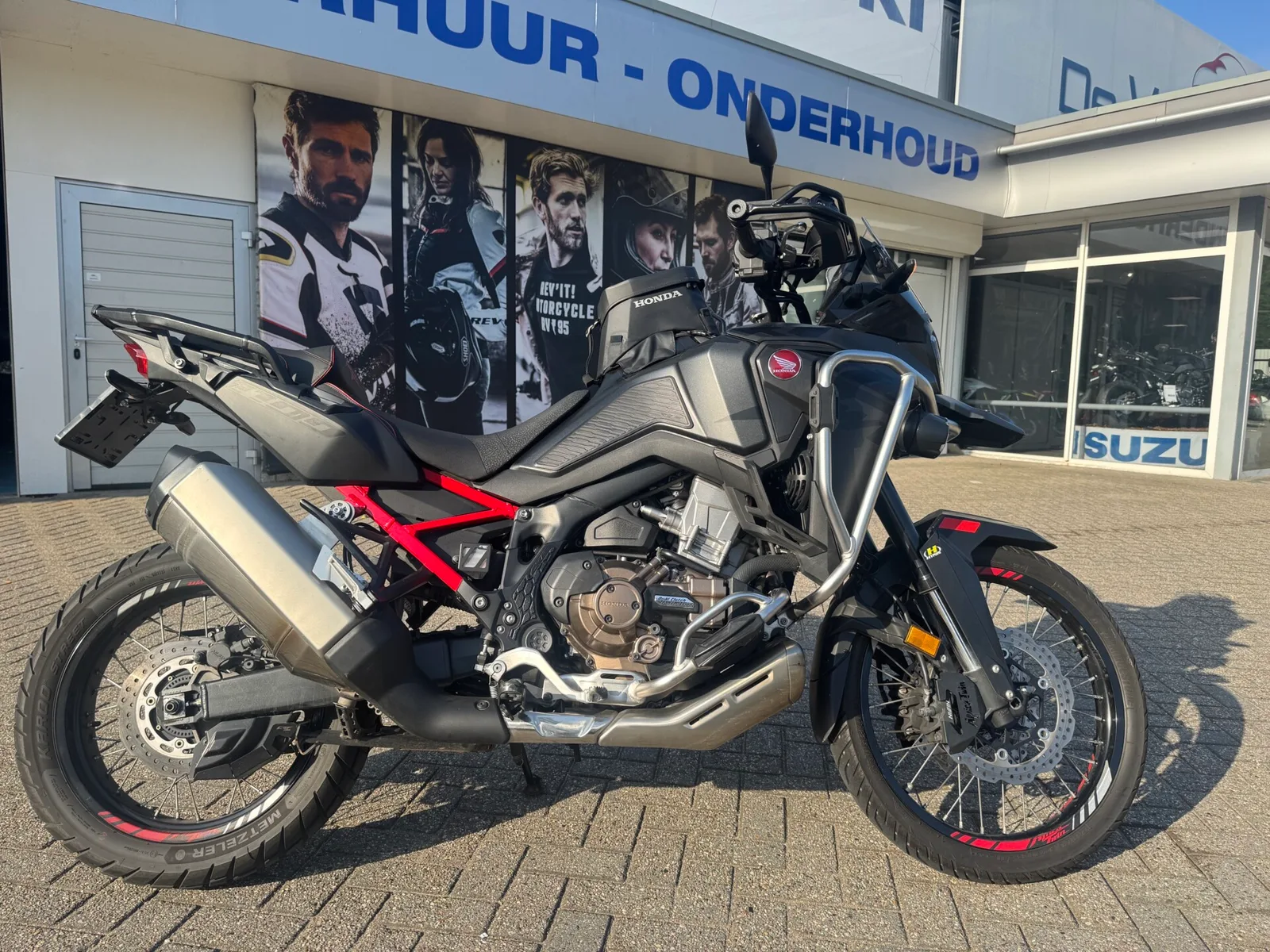 Honda CRF1100L (2022) — foto 1