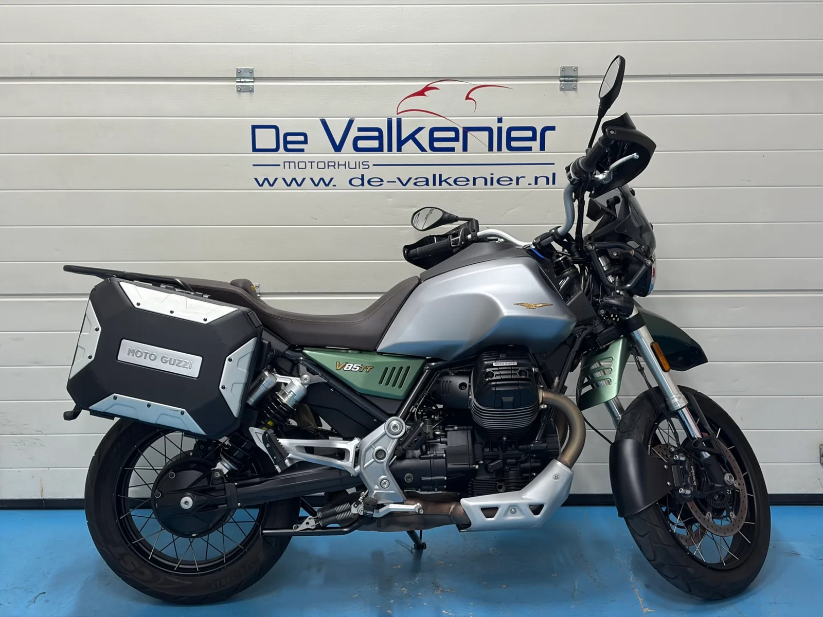 Moto Guzzi V 85 TT (2021) — foto 1