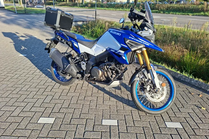 Suzuki V-Strom 1050DE (2023)